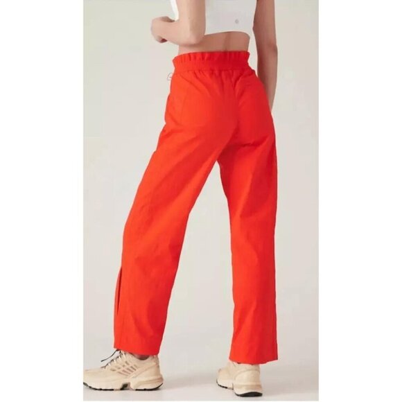 Athleta Trekkie Parachute Pants Size 16 Vermilion Orange #533487 $129 NWT - Picture 2 of 5